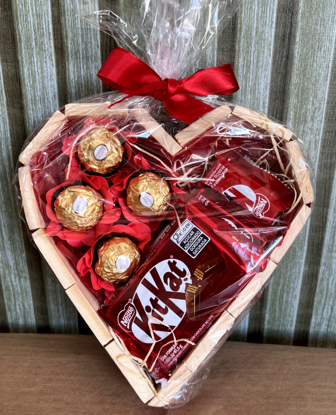 Coração com Ferrero Rocher e KitKat