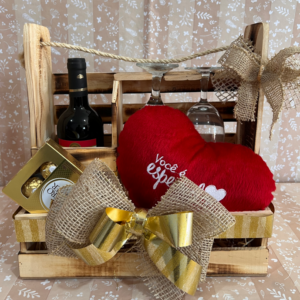 Cesta Vinho & Ferrero